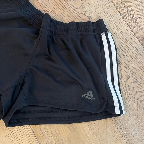 Adidas Primegreen Aeroready Shorts Striped Black Women Medium Gym Lounge Sport - Picture 2 of 7